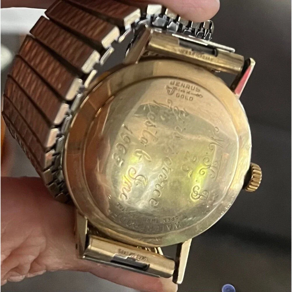 Vintage MCM Mid Century Modern 14K Solid Gold Benrus Shock Absorber Wristwatch
